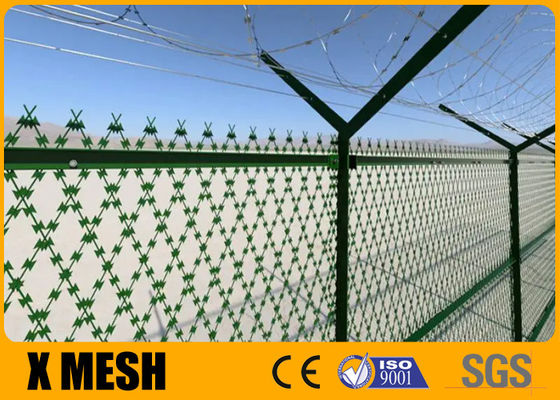 يتم استخدام شبكة الأسلاك الشائكة الملحومة Bto-22 ASTM القياسية في المطارات والقواعد العسكرية