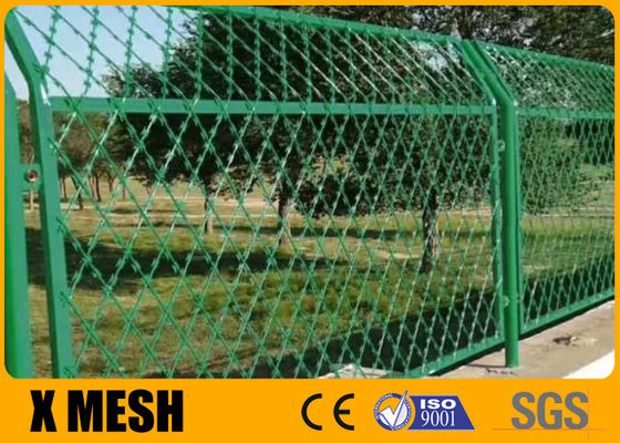 يتم استخدام شبكة الأسلاك الشائكة الملحومة Bto-22 ASTM القياسية في المطارات والقواعد العسكرية